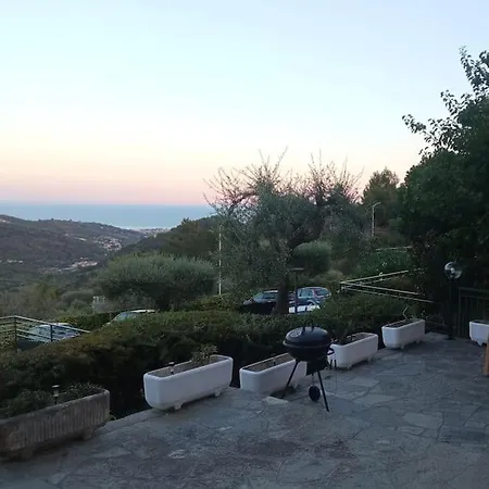 Casa Di Andrea * Diano Borello